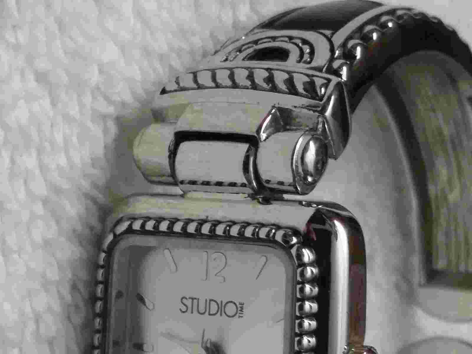 STUDIO STD3364T SILVER COLOR WOMEN'S WATCH