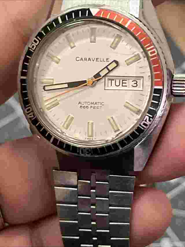 Vintage Caravelle Bulova Eta Automatic 666 Feet Devil Diver Running Mens Watch