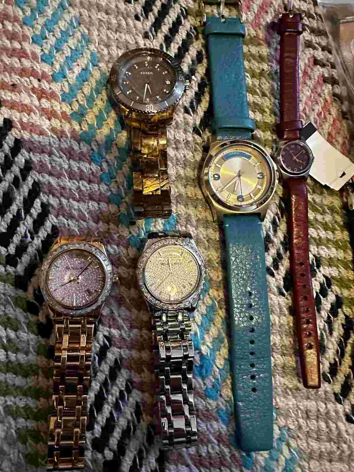 Michael Kors, Fossil, Marc Jacobs, Dkny Watches Job Lot Sold As Spare And Repair