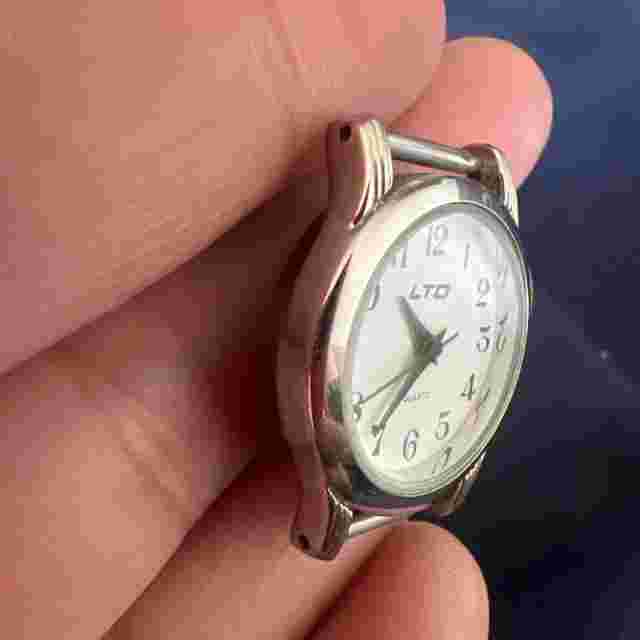 LTD. Base Metal Bezel Stainless Steel Caseback Japan Movement Hadley-Roma Watch