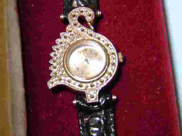 New in Original Box/Papers Vintage Premier Design Swan Watch - Needs Battery