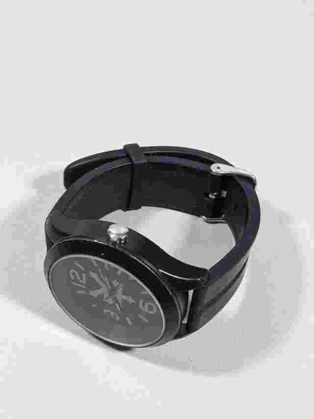 Zoo York Black Dial Round Case 47 mm Rubber Band Watch 10.5 Inch