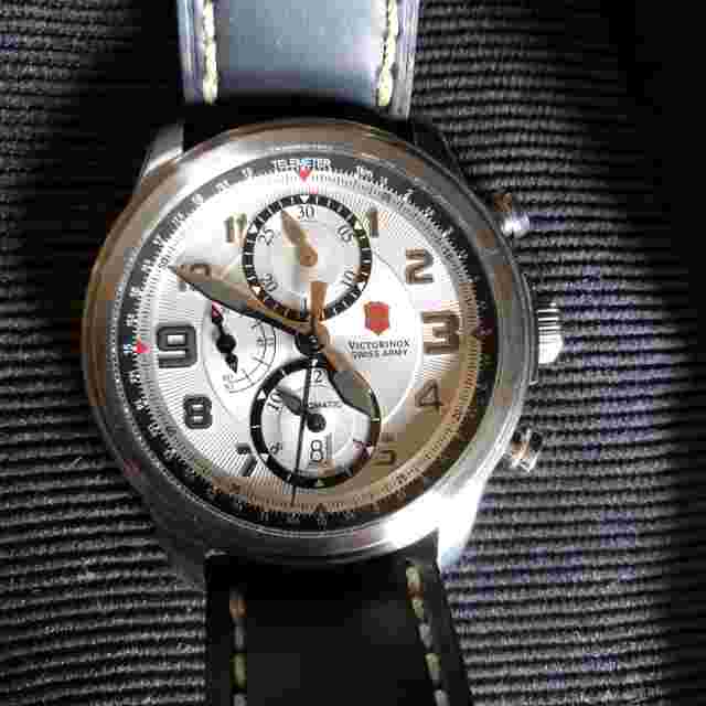 VINTAGE VICTORINOX SWISS ARMY 241449 MINTY INFANTRY AUTOMATIC CHRONOGRAPH WATCH