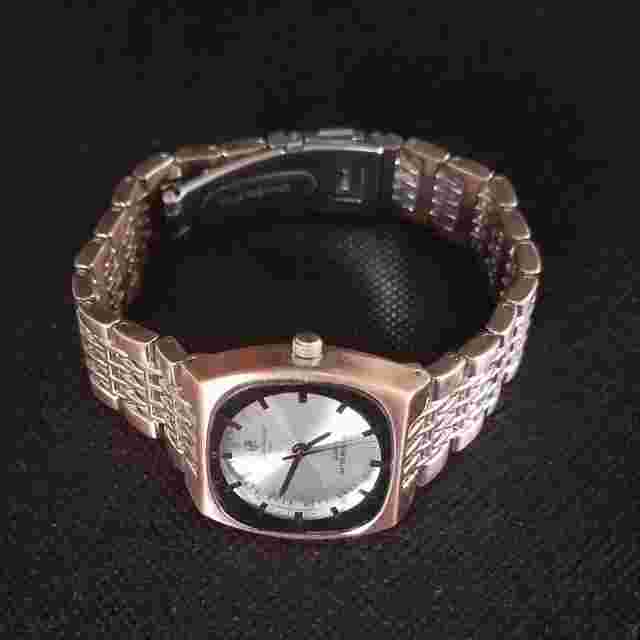 Charles Dumont Paris Model 2478 Quartz Move. Analog Display 27mm 7.5" WR New Bat
