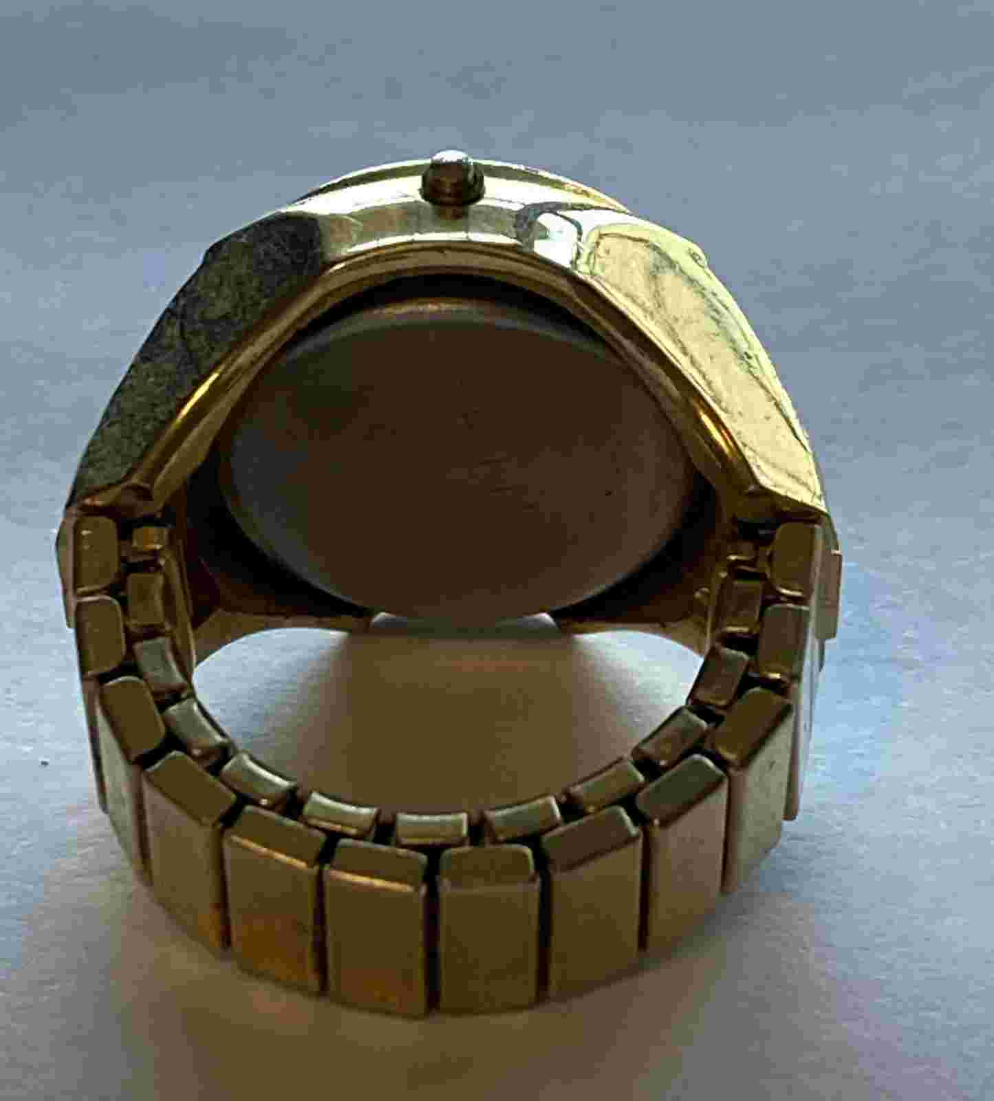 Lady Mayfair Digital LCD Ring Watch Expansion Band Sparkling Gold Toned UNTESTED