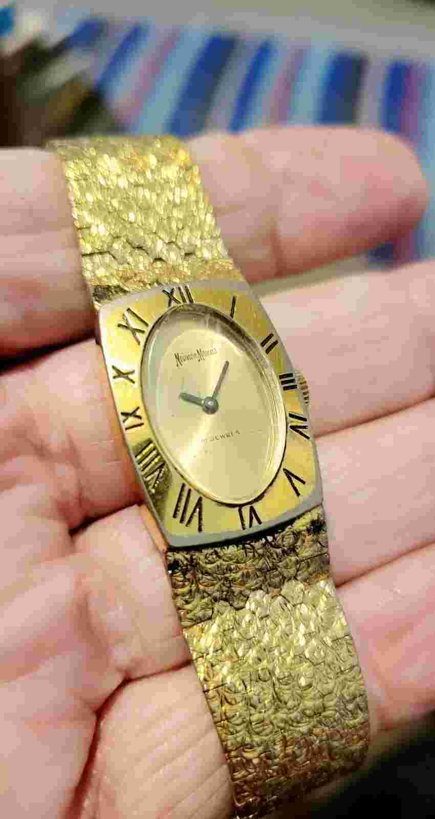 VTG Neiman Marcus Watch Womens Gold Tone Square Manual Wind Bracelet USA WORKS