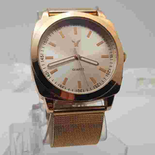 American Eagle Quartz Analog Watch Japan Movement Fast Shipping....NEW BATTERY