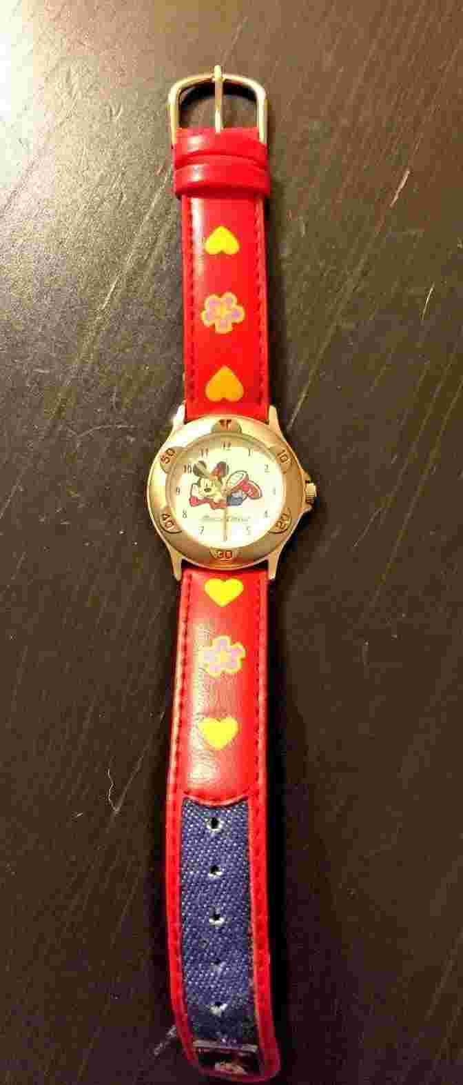 MINNIE CLASSIC Mouse Watch Cute Wristband Vinyl/Leather Girls/Ladies Hearts!
