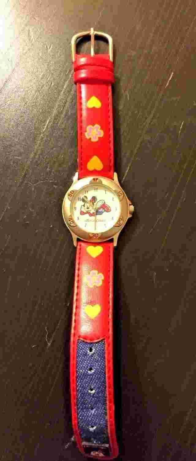 MINNIE CLASSIC Mouse Watch Cute Wristband Vinyl/Leather Girls/Ladies Hearts!