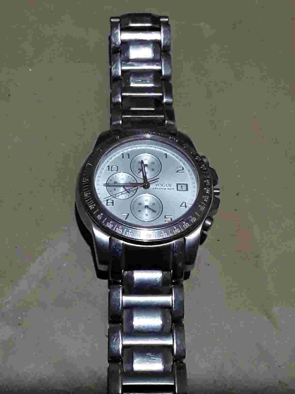 Rare Gents Vogue Chronograph Watch      ..31