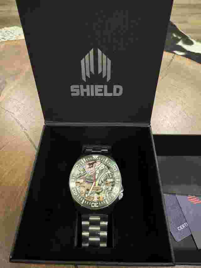 Shield Atlantis Abalone Bracelet Watch w/Date Silver - Men's SLDSH108-1