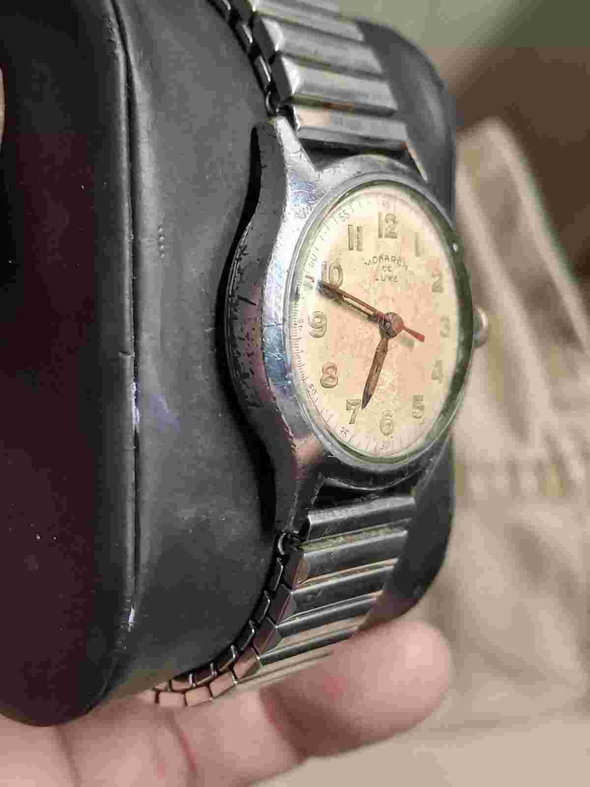 Monarch De Luxe Mens Antique 1940s Mechanical Handwind Vintage Watch