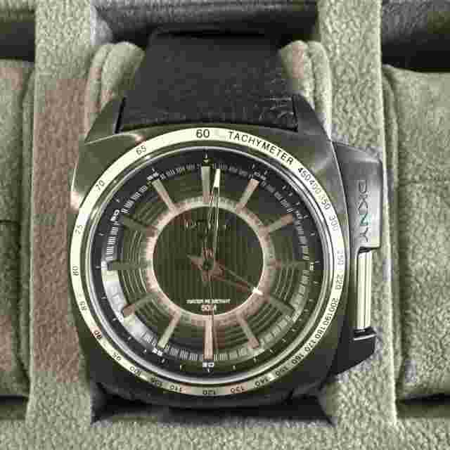 DKNY NY1365 Men’s Wristwatch Analog Silver Black Band
