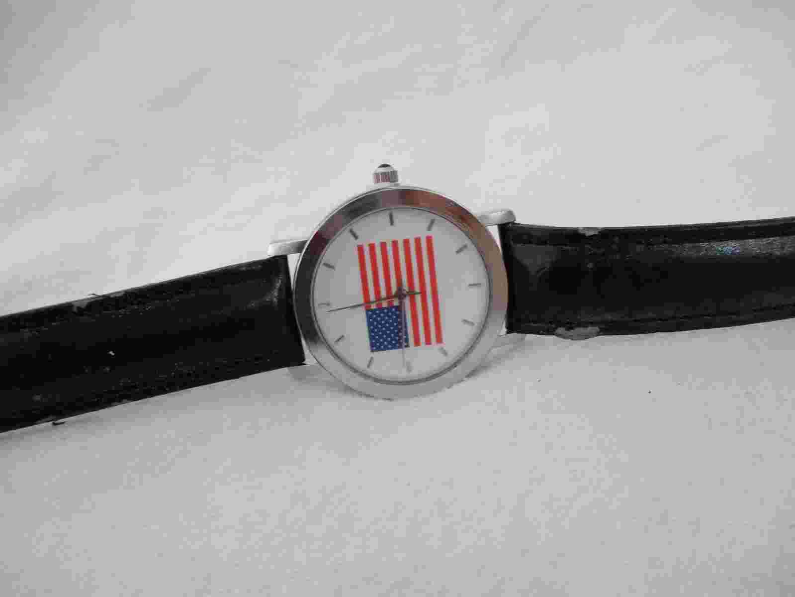 Marcel Analog Wristwatch with a Buckle Band