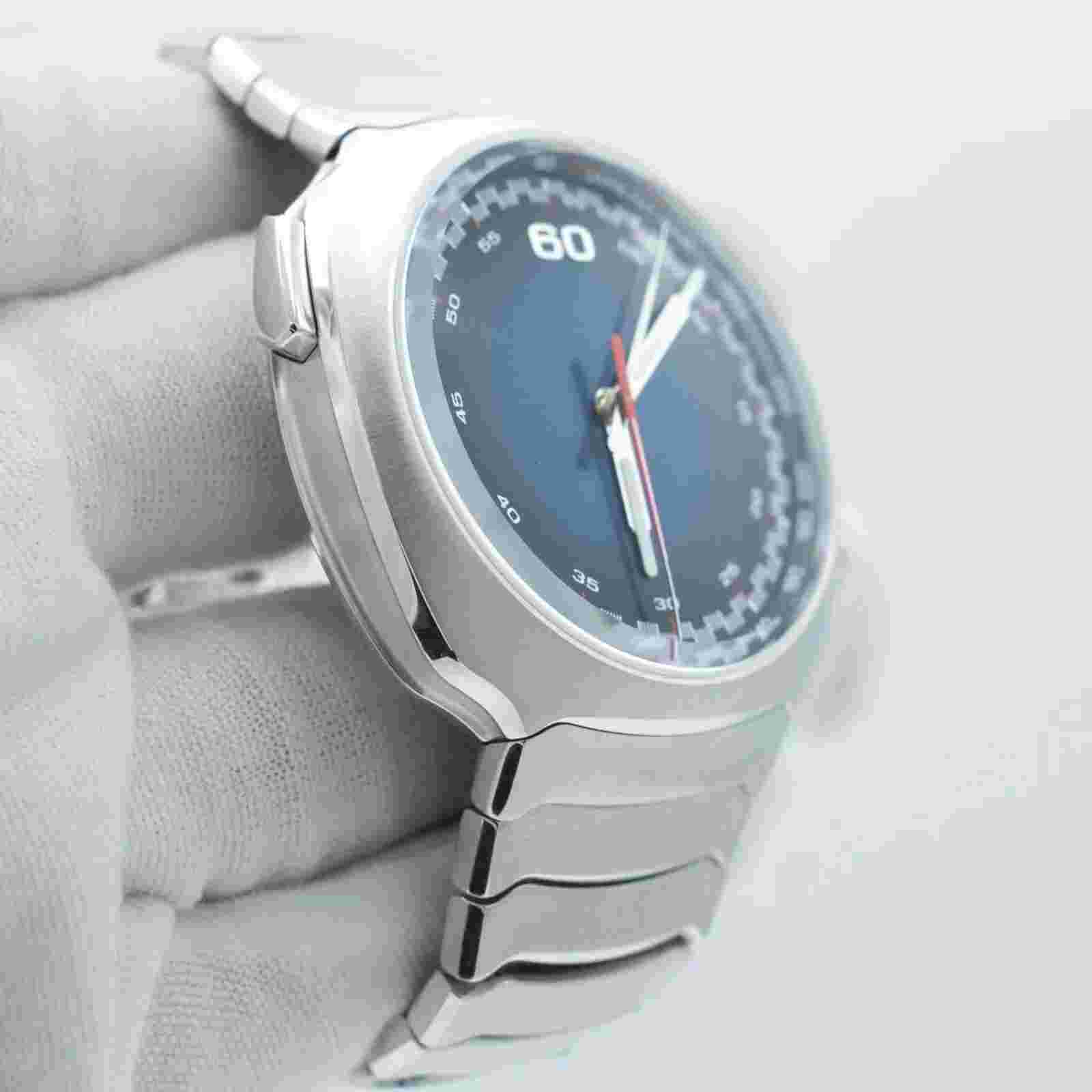 H. Moser & Cie Streamliner Flyback Chronograph Blue Dial 42mm 6907-1200 Full Set