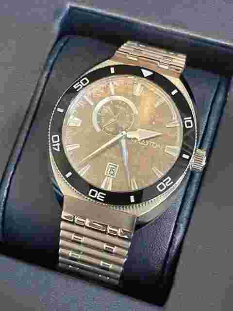 Grayton CUSHION 24H TAUPE BROWN Automatic Men's Watch 44.5mm