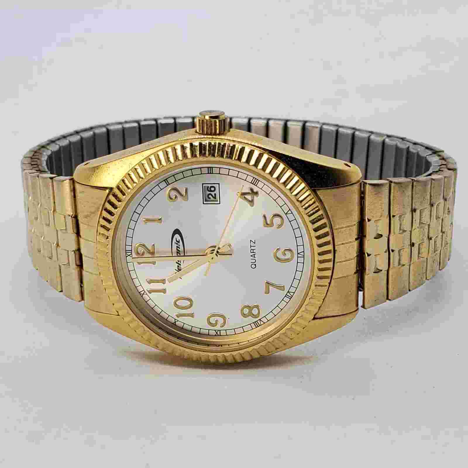 Nelsonic Men's Quartz Watch Ax-108 Sapphire Face Silvertone Bracelet Band -