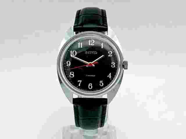WOSTOK 2409 Vintage Mechanical Wristwatch 17 Jewels Vostok USSR Serviced Watch