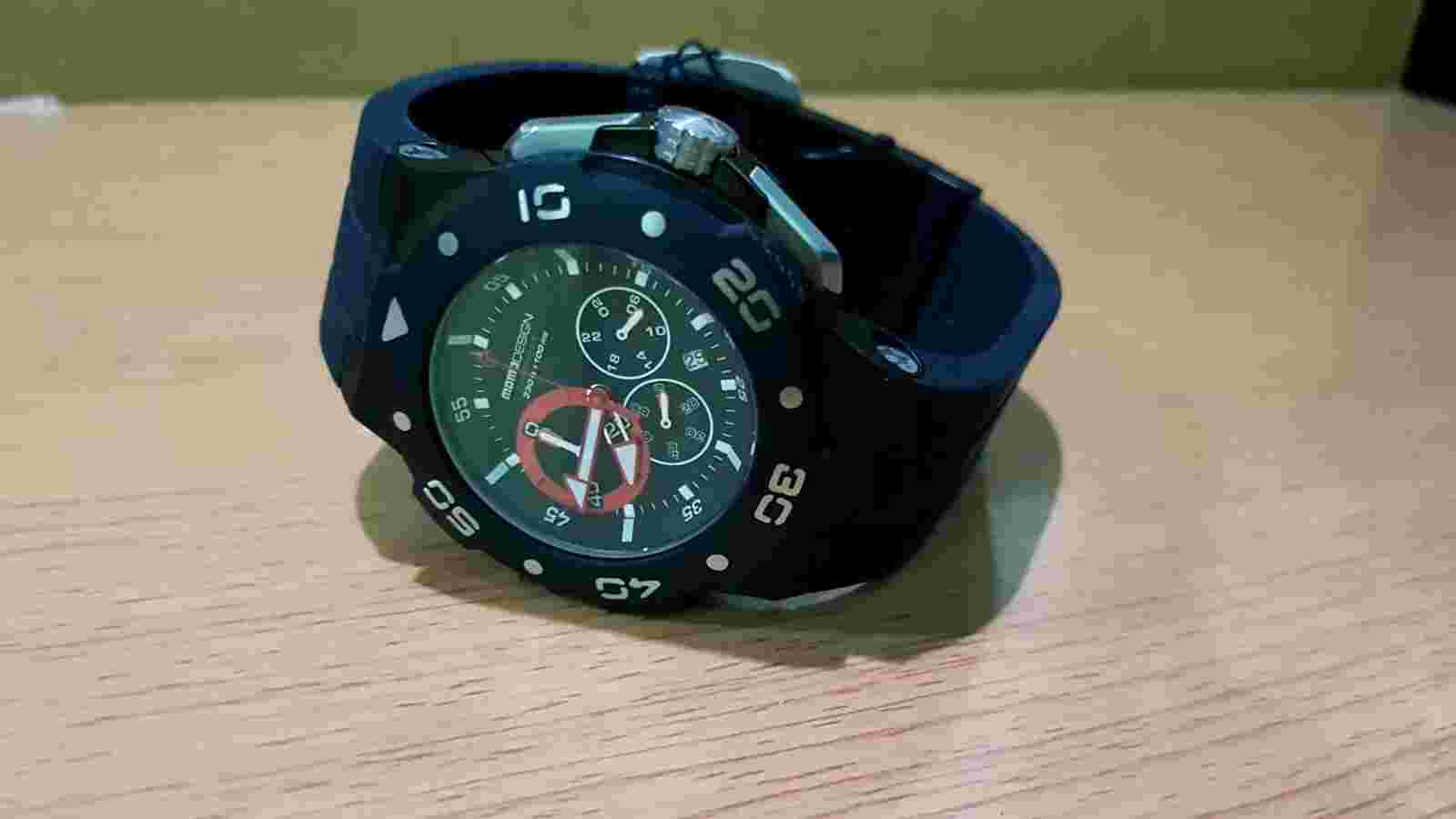 Momo Design Tempest MD1004-01 Chronograph Watch Army Matted Black Exellent Condi