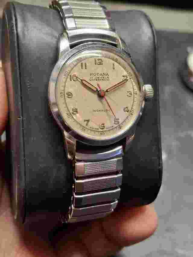 Rodana 17 Jewel Mens Vintage 1940s Antique Mechanical Watch