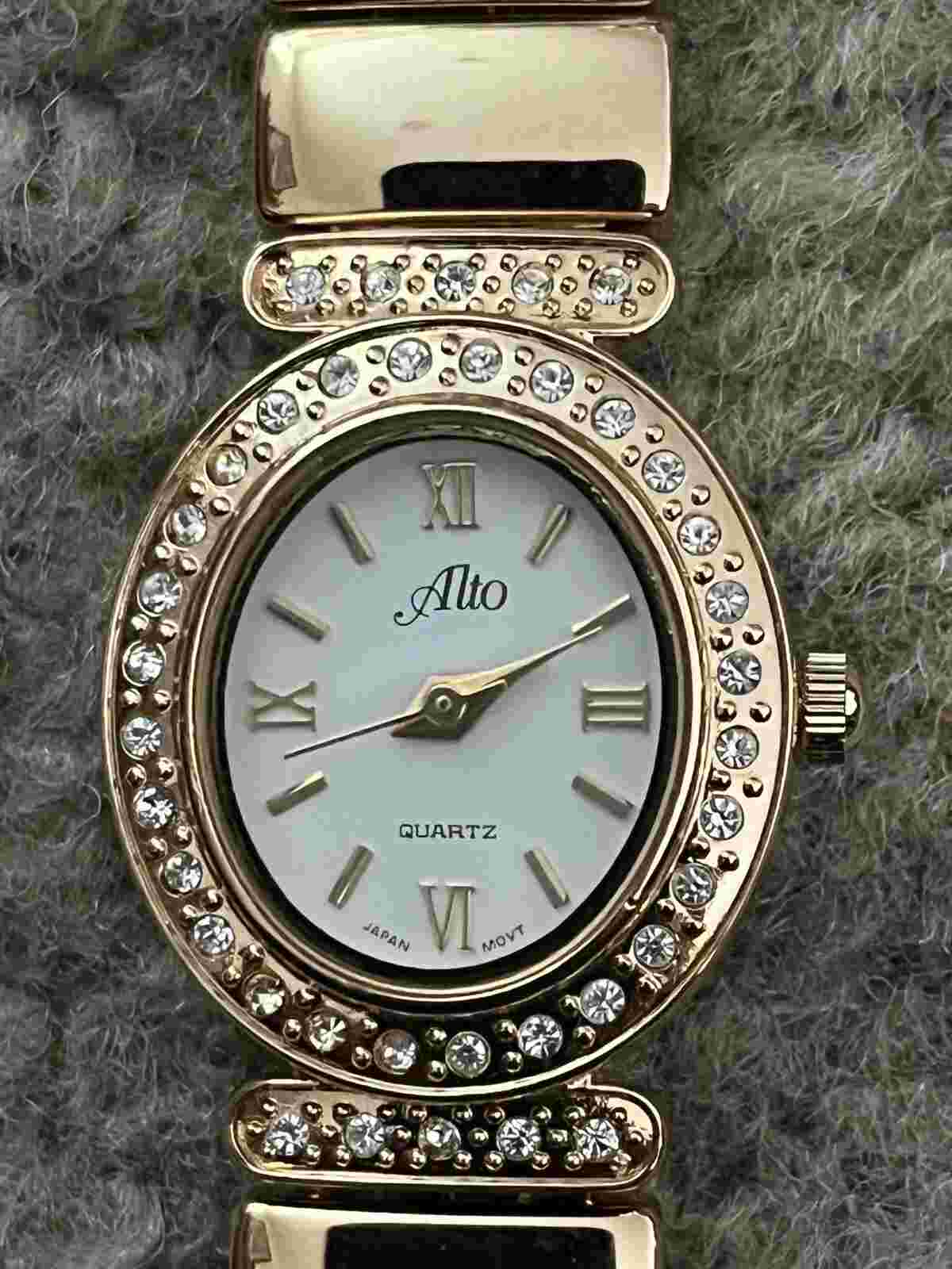 ALTO WOMENS  CRYSTAL & SOLID LINK BRACELET WATCH