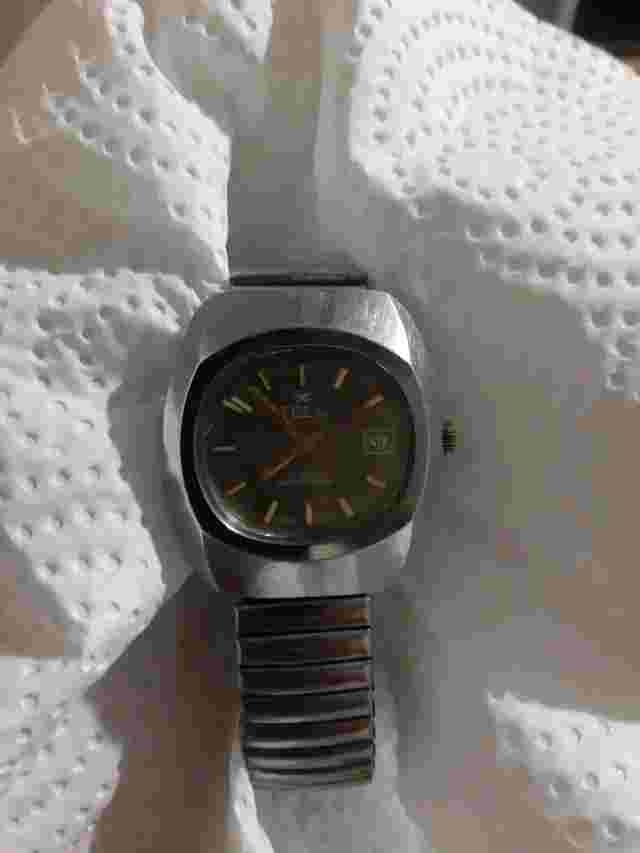 Vintage Swiss TELL Mechanical Men's Watch.