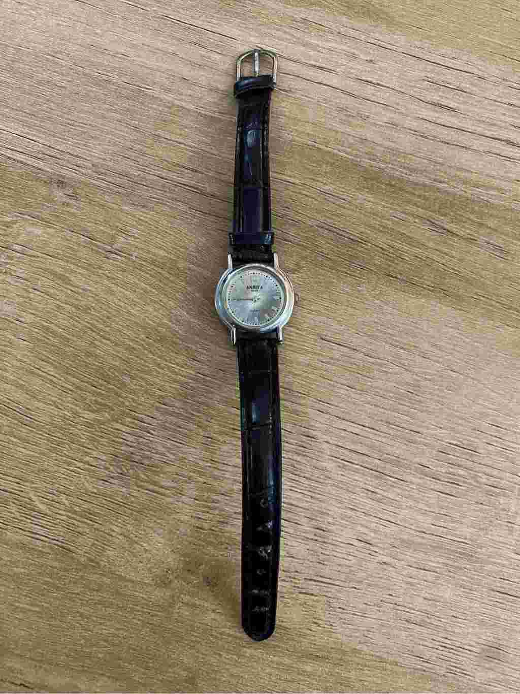 Anriya Milan Quartz Watch Silver Tone Case with Black Leather Band SS Back EUC