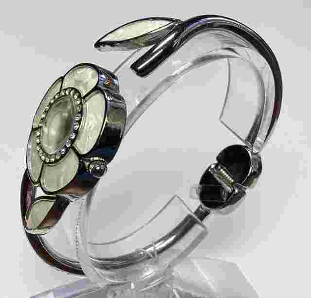 Bay Studio Womens Watch Silver Tone Gemmed Mother Of Pearl Flower New Battery
