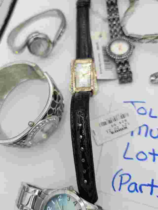 Jolie mudd kohls Watches Lot Of 13 for Repairs/parts