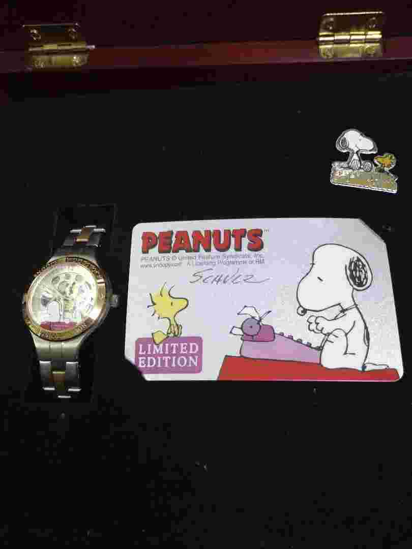 Snoopy GOLD SILVER color watch for women
