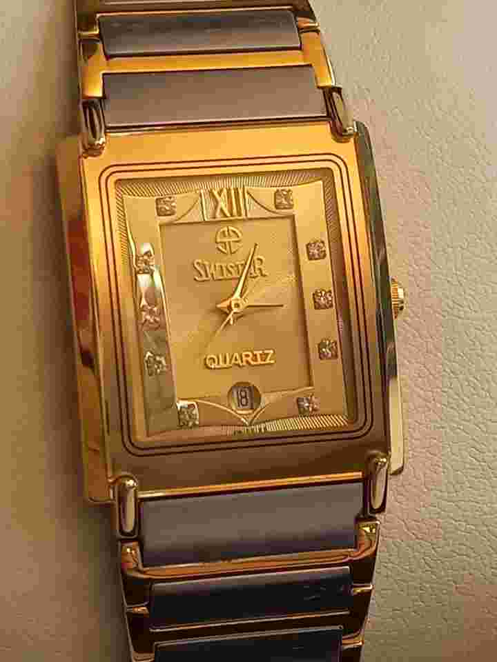 Mens Swistar Wristwatch. Fully Working. Boxed.