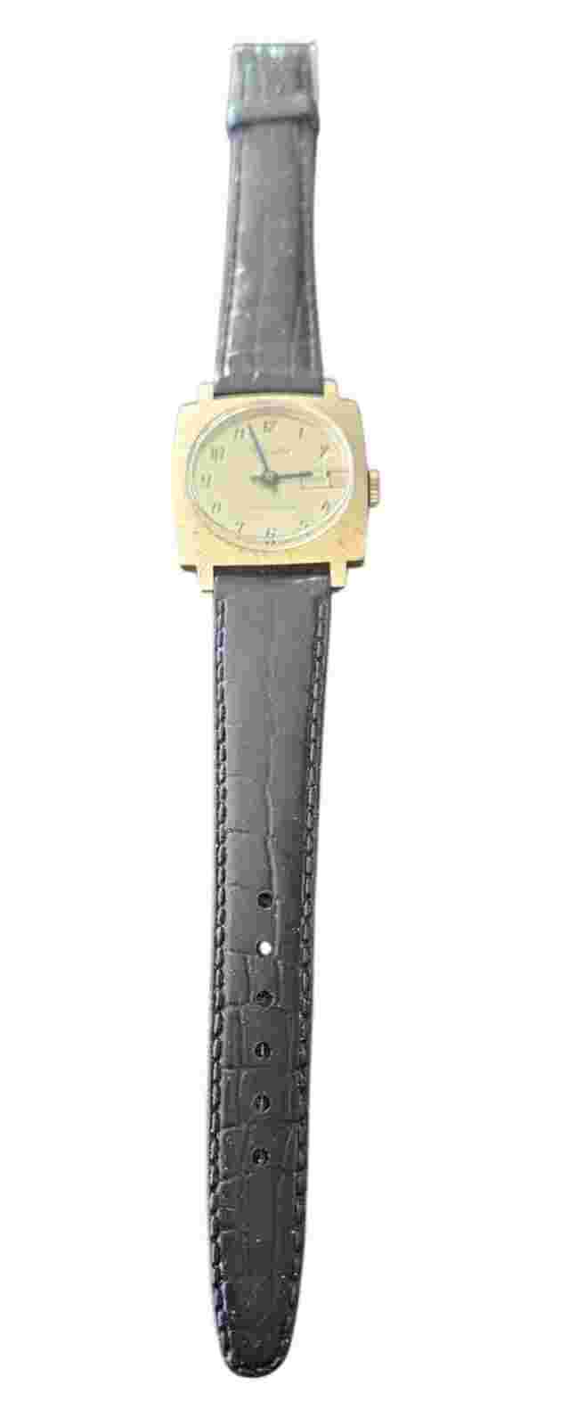 Vintage Chalet Goldtone Mechanical Unisex Watch Sets & Runs