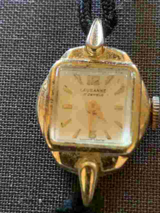 Lausanne 17 Jewels Vintage Wind Up Ladies Watch