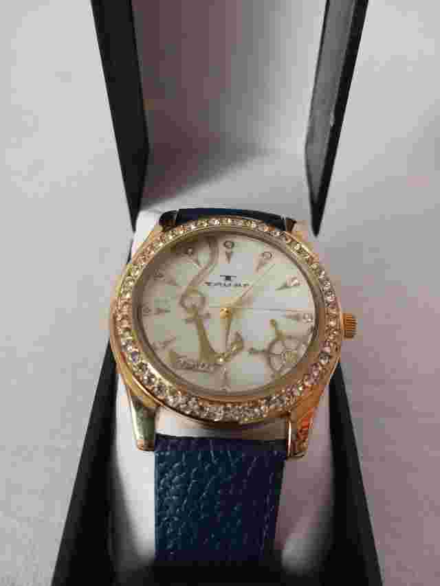 Tavan 9775 Crystal Anchor/Mast Quartz Analog Women's Watch Needs Battery EUC