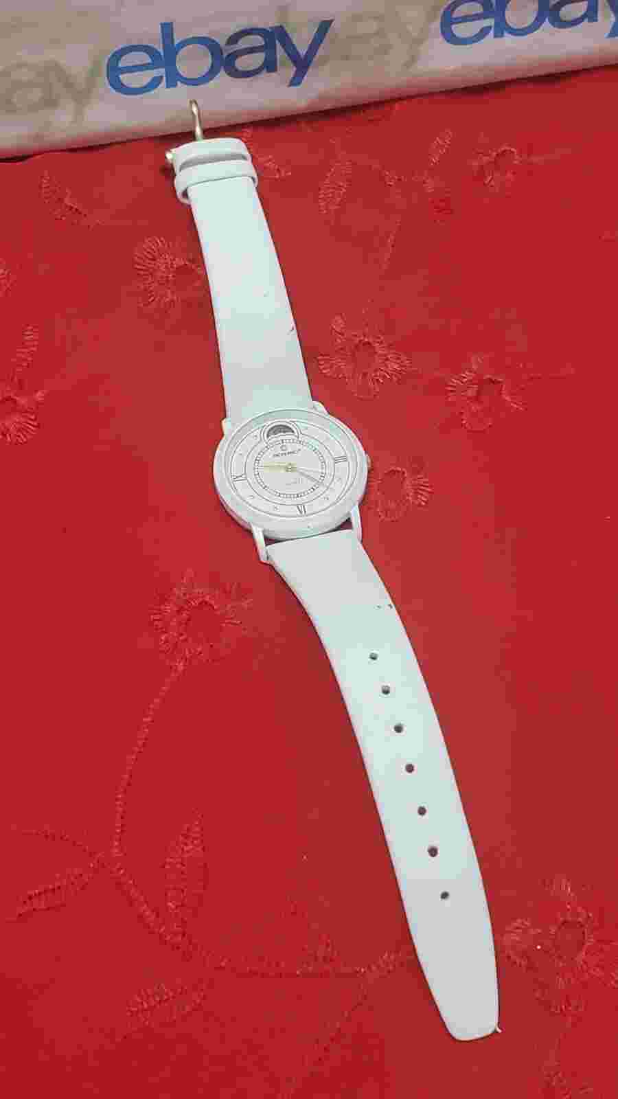 Giordano Star Moon Phase Quartz Watch Prestige Time - White Watch