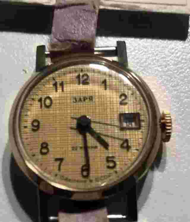 Zaria / Заря Soviet women's Watch winding mechanism 22 Jewels