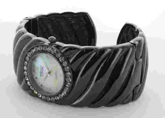 NIB Vintage Embassy by Gruen Ladies all black color band Bangle Wristwatch