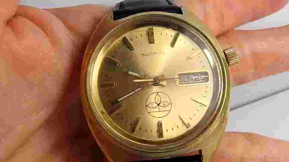 Vintage Signal CSB Men's Logo Watch Day Date Quartz