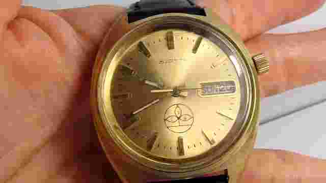 Vintage Signal CSB Men's Logo Watch Day Date Quartz