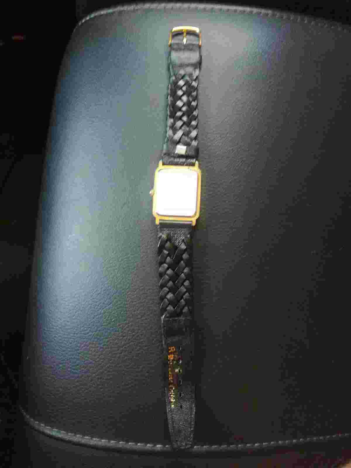 Rare Ronica Queen of Diamonds Quartz watch with Leather Band Needs Battery