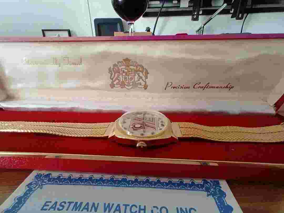 BICENTENNIAL WATCH SWISS MOVT