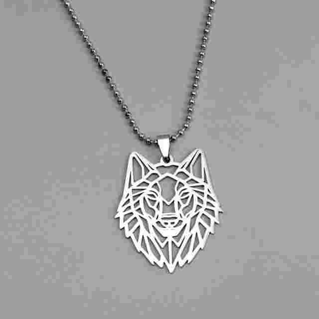 Collana con ciondolo testa di lupo stilizzata