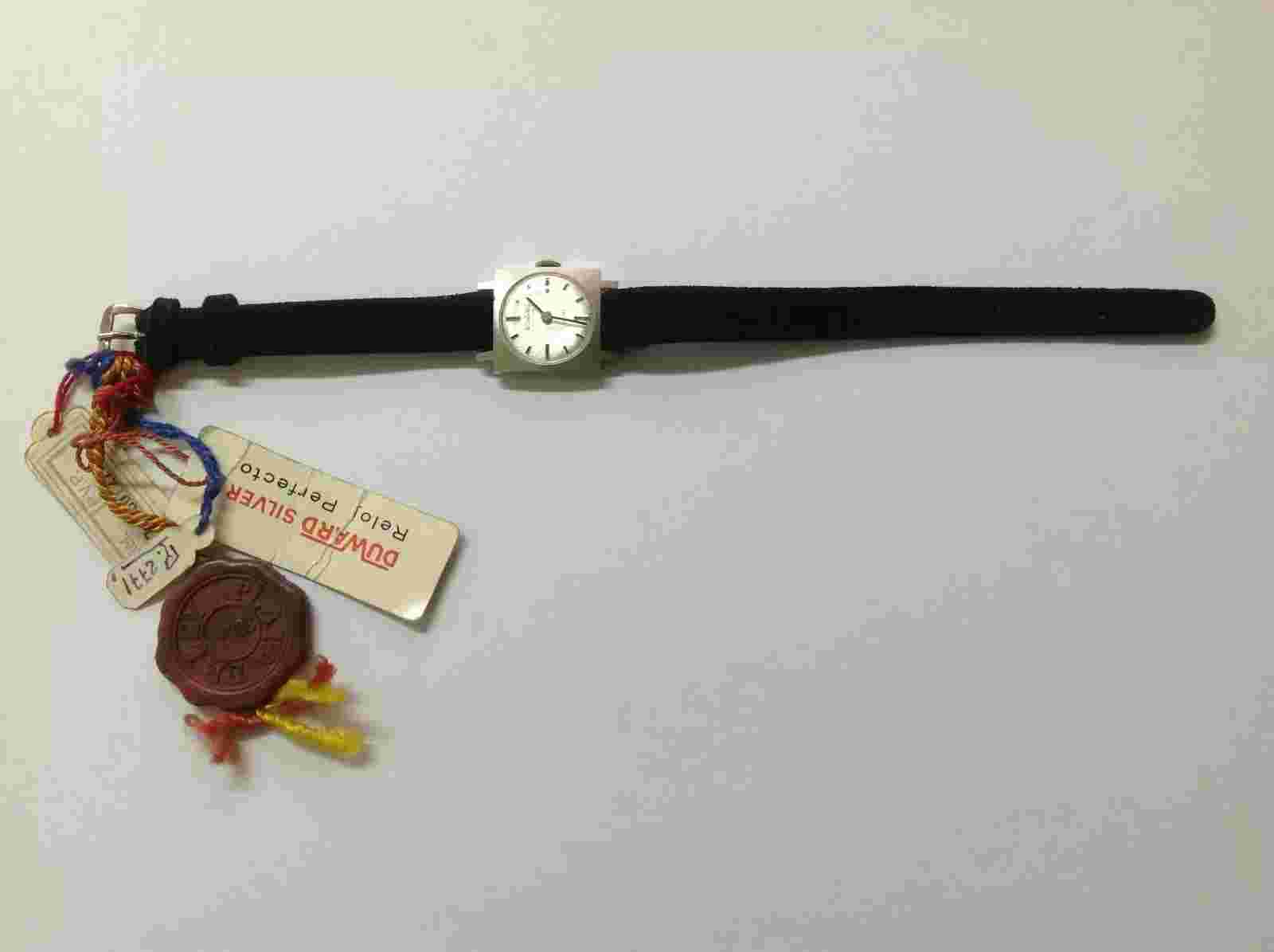 New - Watch Vintage Duward Silver - Silver Case - New From Exposition