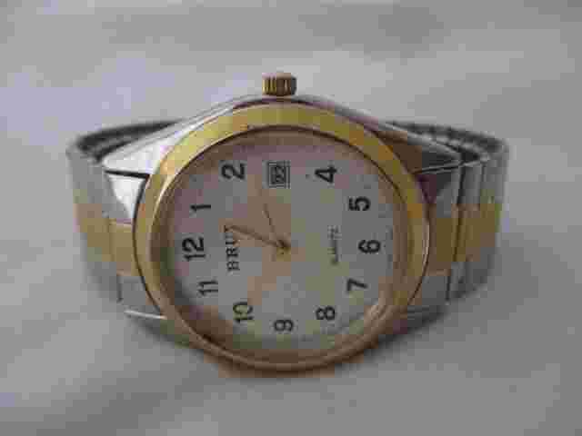 Brut Analog Wristwatch with Quartz Movement