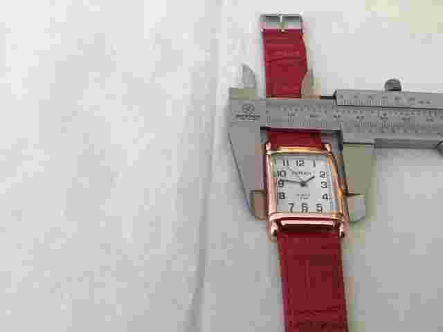 WoMaGe Quartz Wrist Watch New Battery,runs.