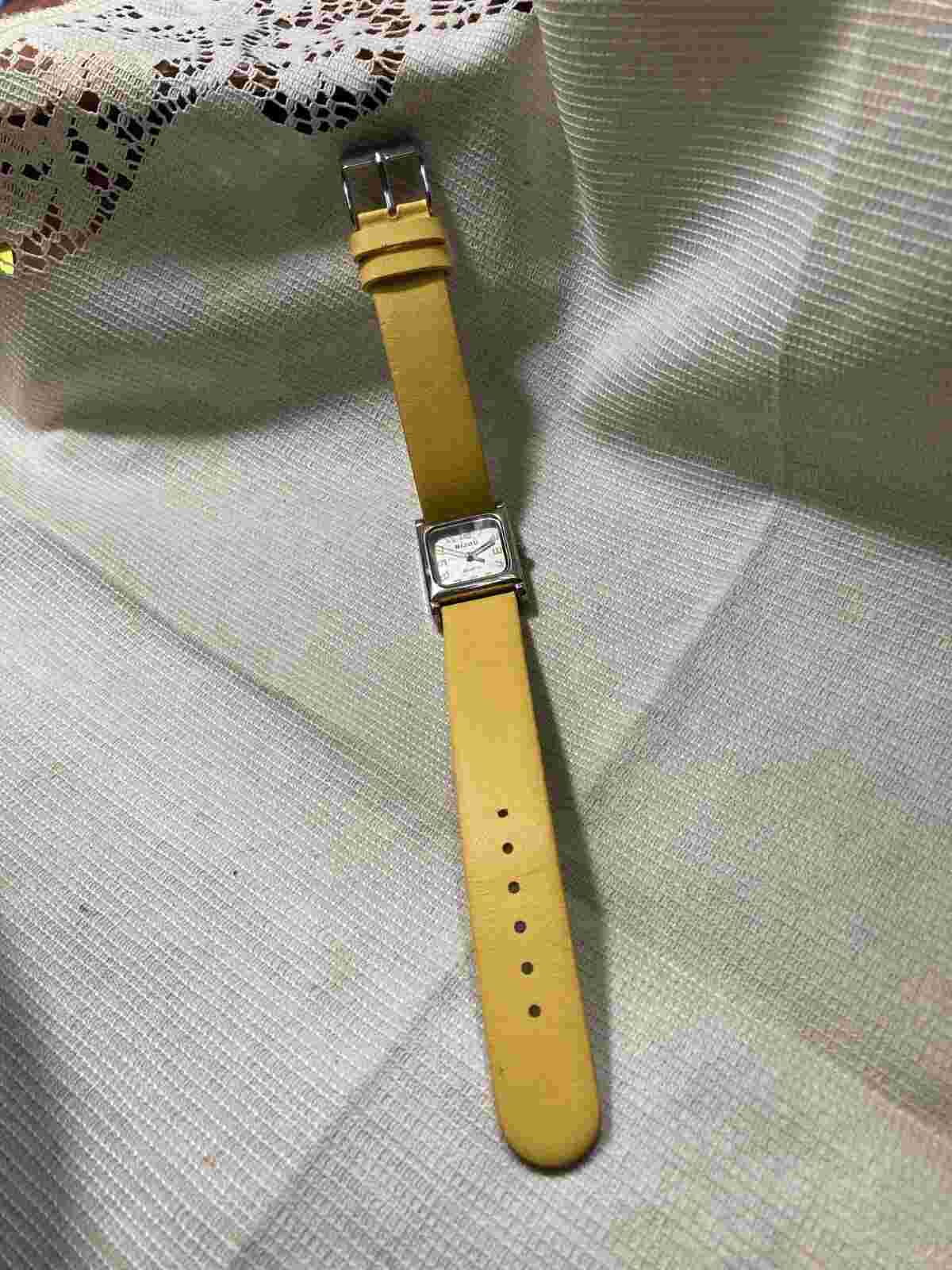 Woman's Bijou Yellow Leather Straps Watch