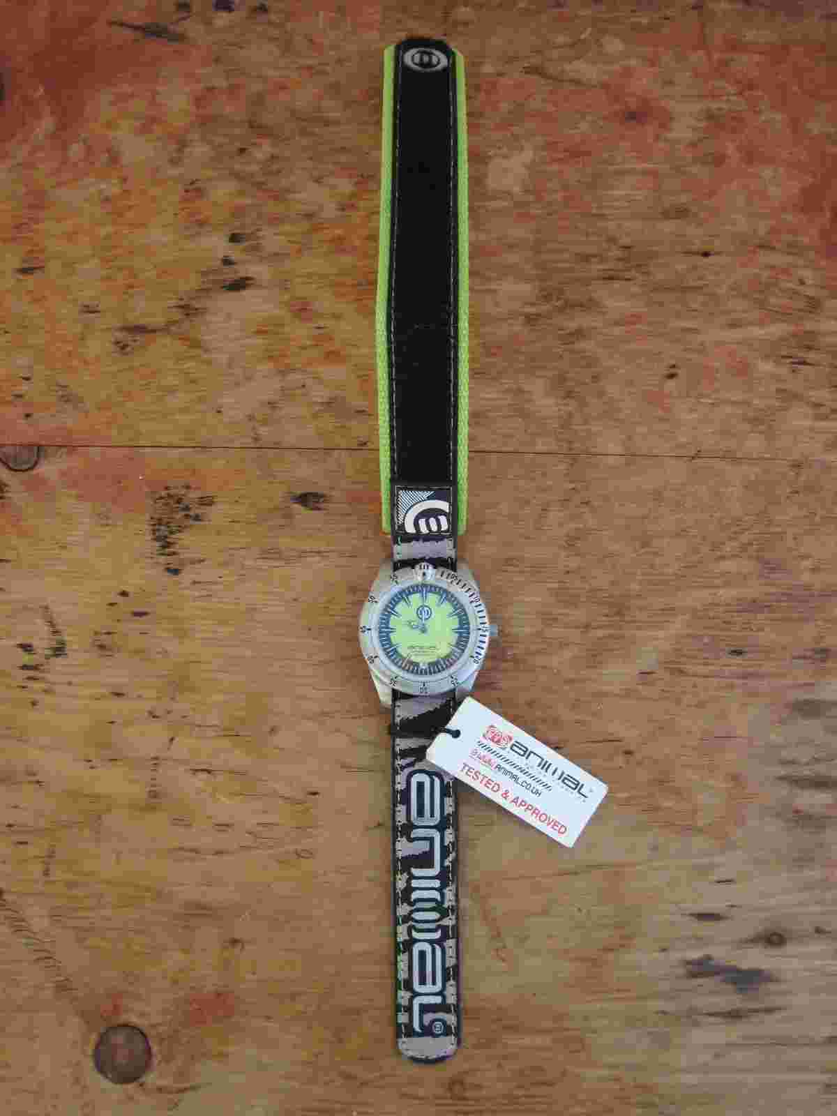 ANIMAL WATCH MODEL CARVER  ALSO SELLING OTHER SURF WATCHES