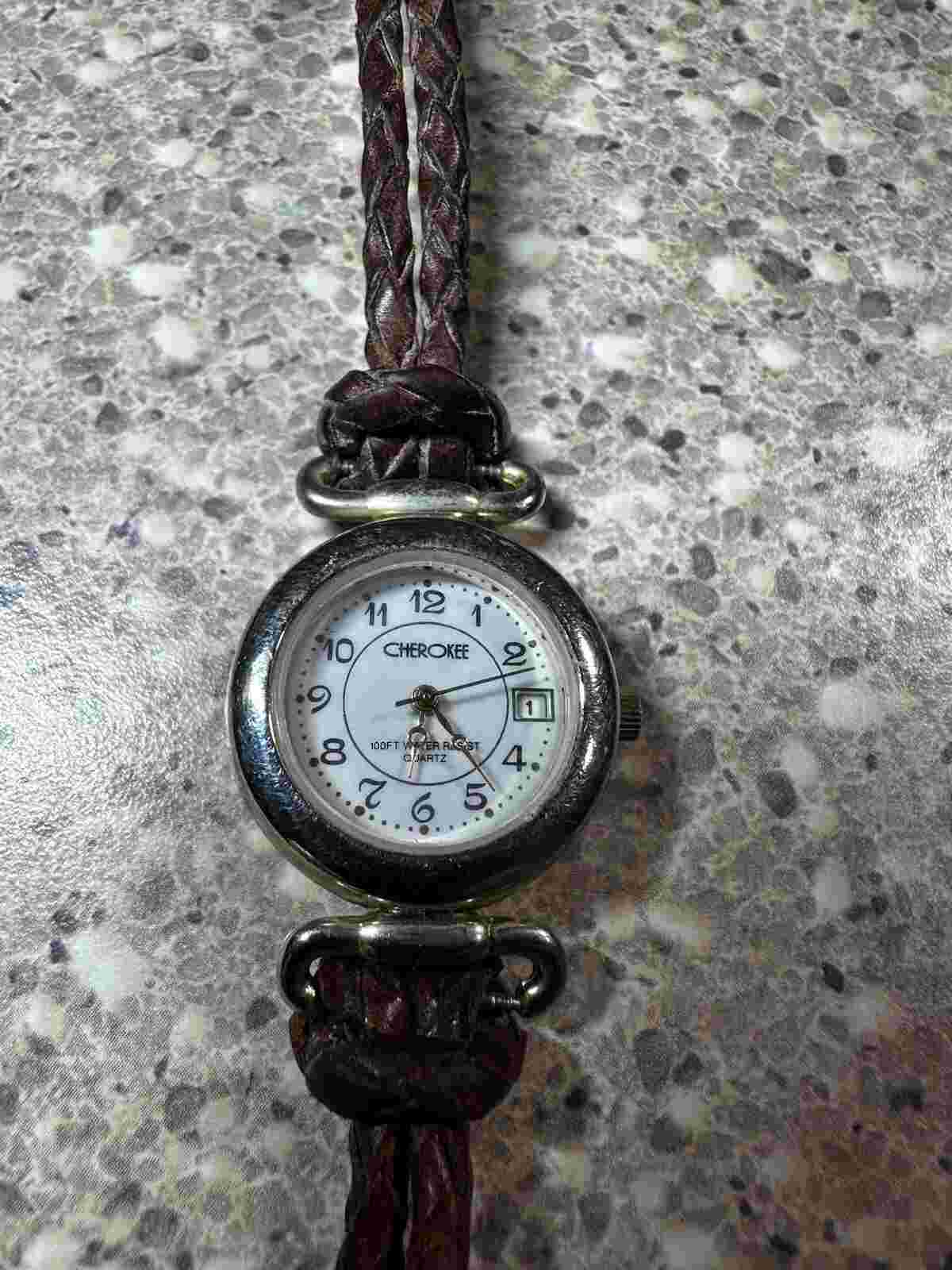 CHEROKEE Vintage Women's Watch Gold Tone Braided Leather Band 26 mm Y2K