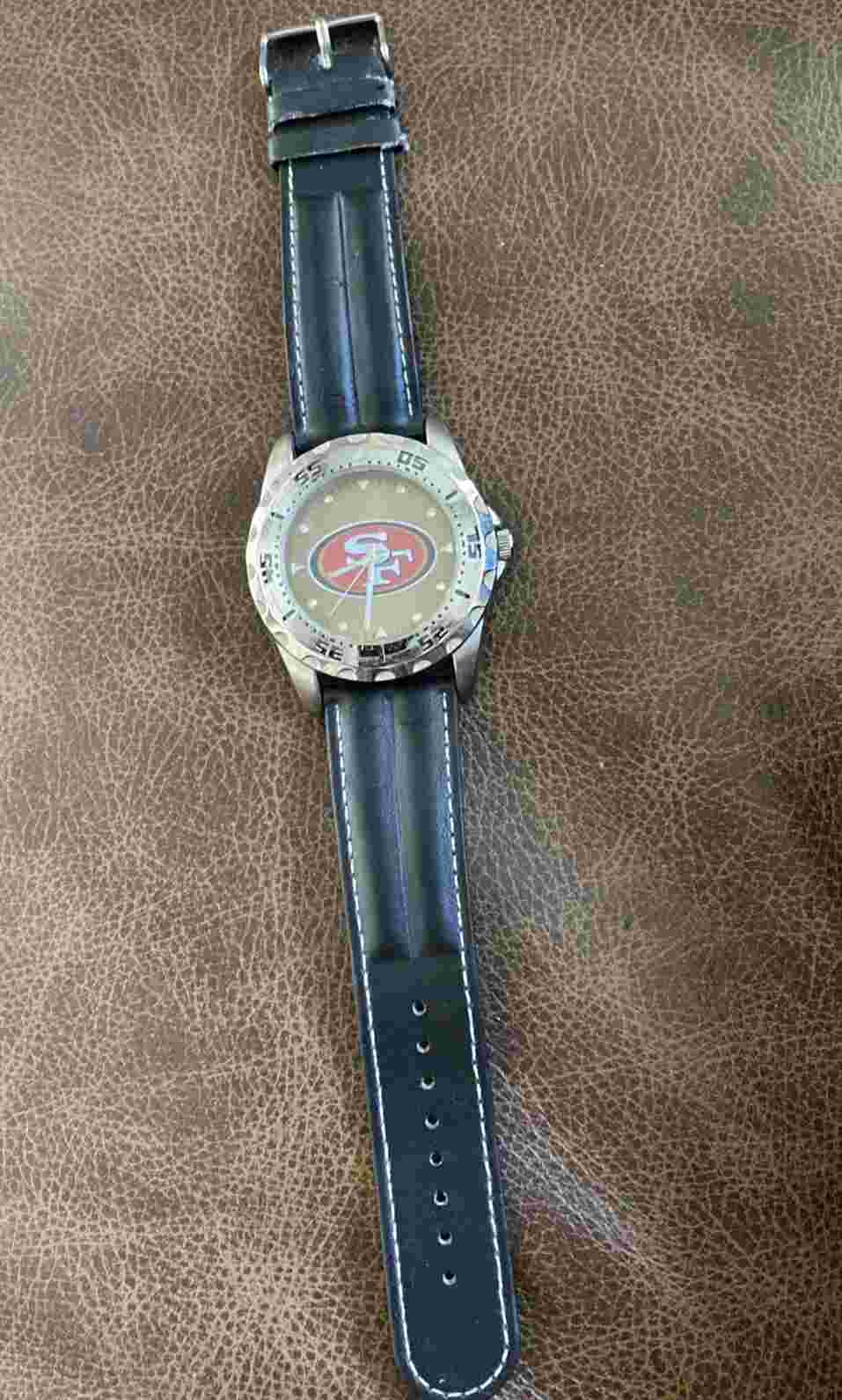 GameTime Vintage NFL San Francisco 49’s Men’s Leather Band Watch untested- M