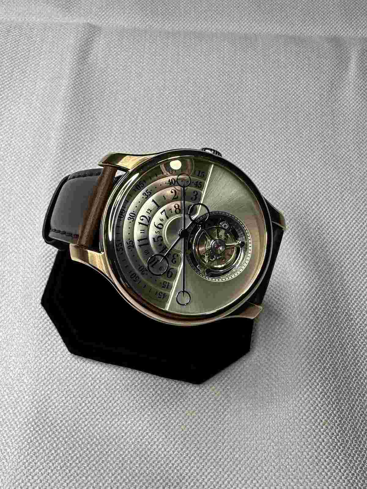 Xeric Holograph Turbillon Rose Gold 46mm
